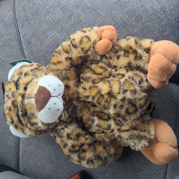 Childrens Brown Leopard Backpack by Critter Paxx. New With Tags. 3+ - Picture 2 of 7